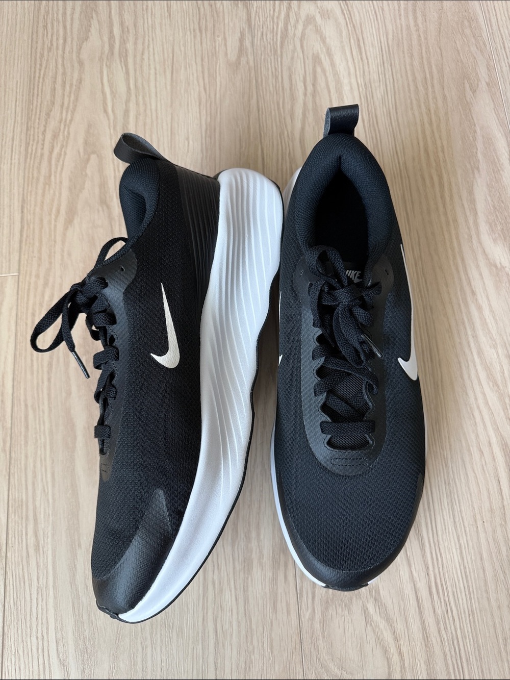 Nike Men’s Size 12 Black White Athletic Running Sneakers FV285-002